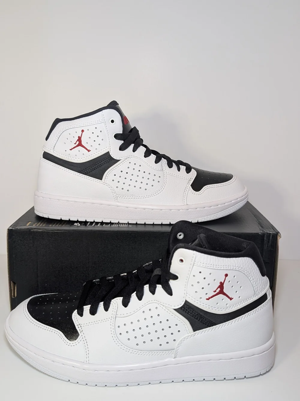 NIKE AIR JORDAN JUMPMAN WHITE-GYM RED-BLACK SIZE 8
